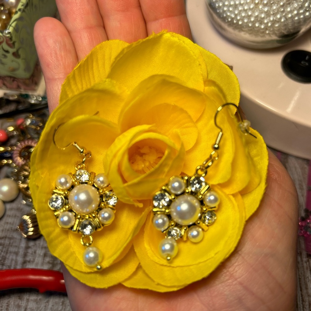 Hand crafted Gold & pearls earrings